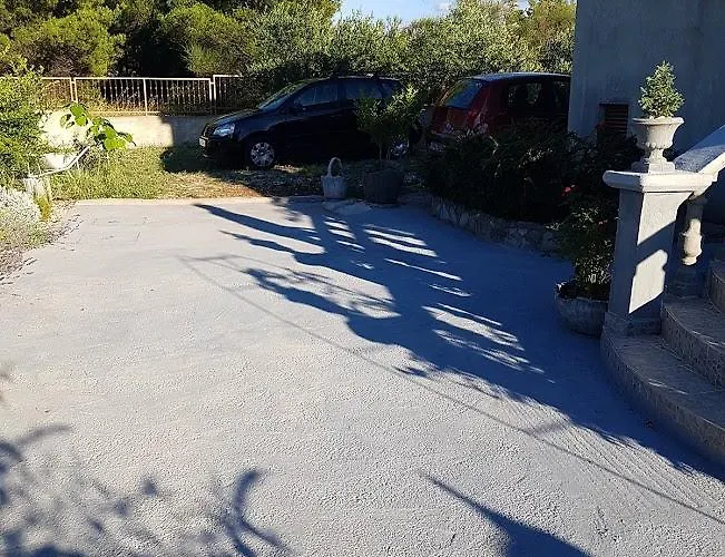 Maslina דירה Jadrtovac